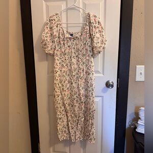 NWT Old Navy Cream Floral Midi Dress